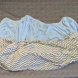 Fleece crib mattress covers, set of 2